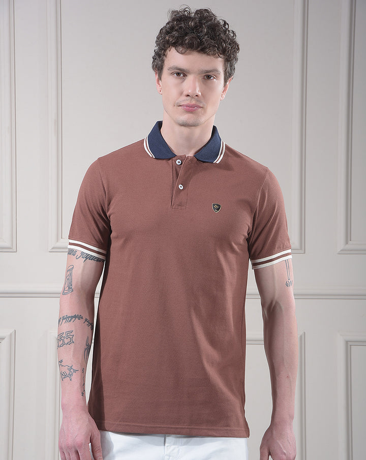 cobb choclate solid polo neck t-shirt