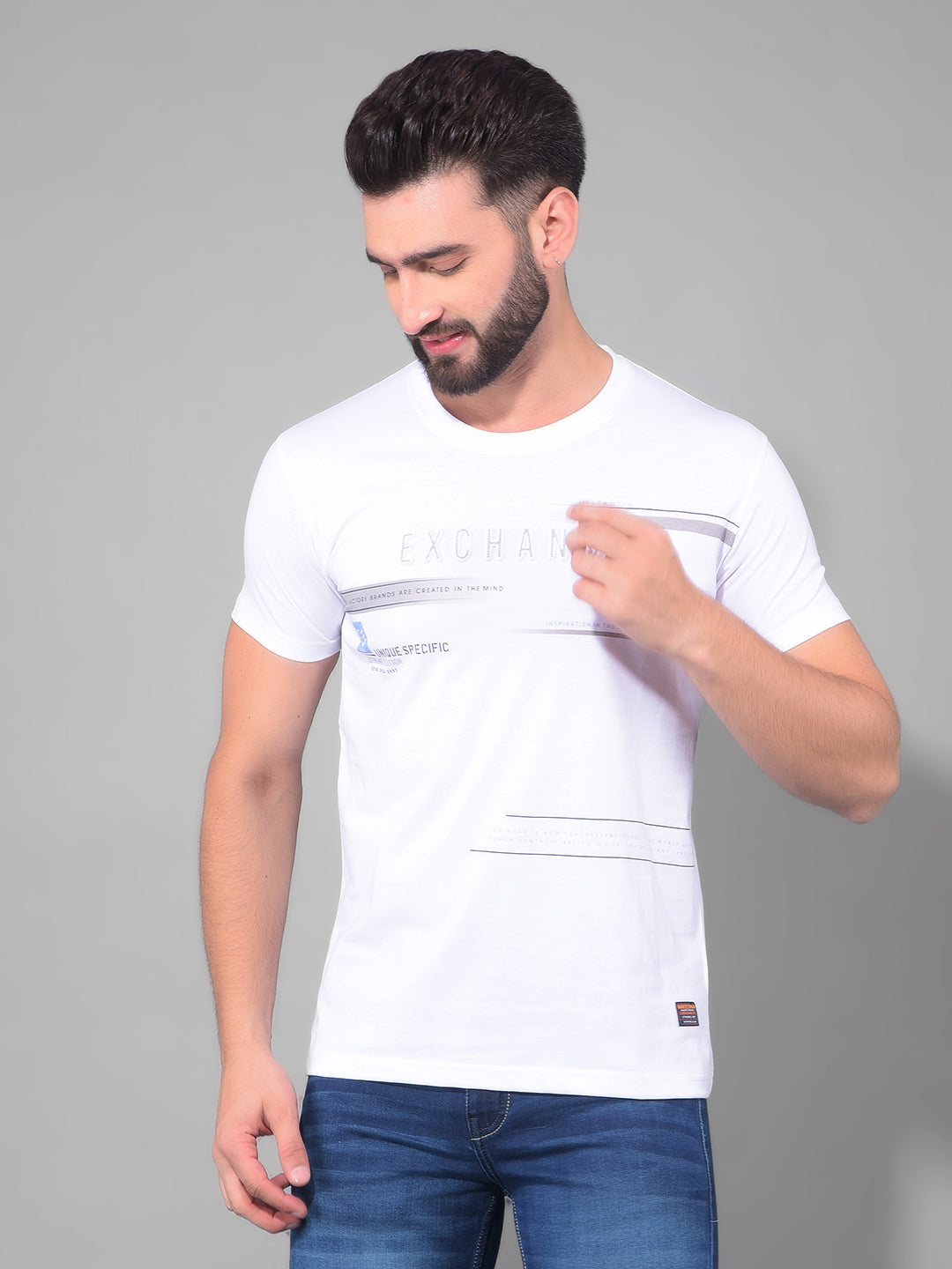 cobb white printed round neck t-shirt