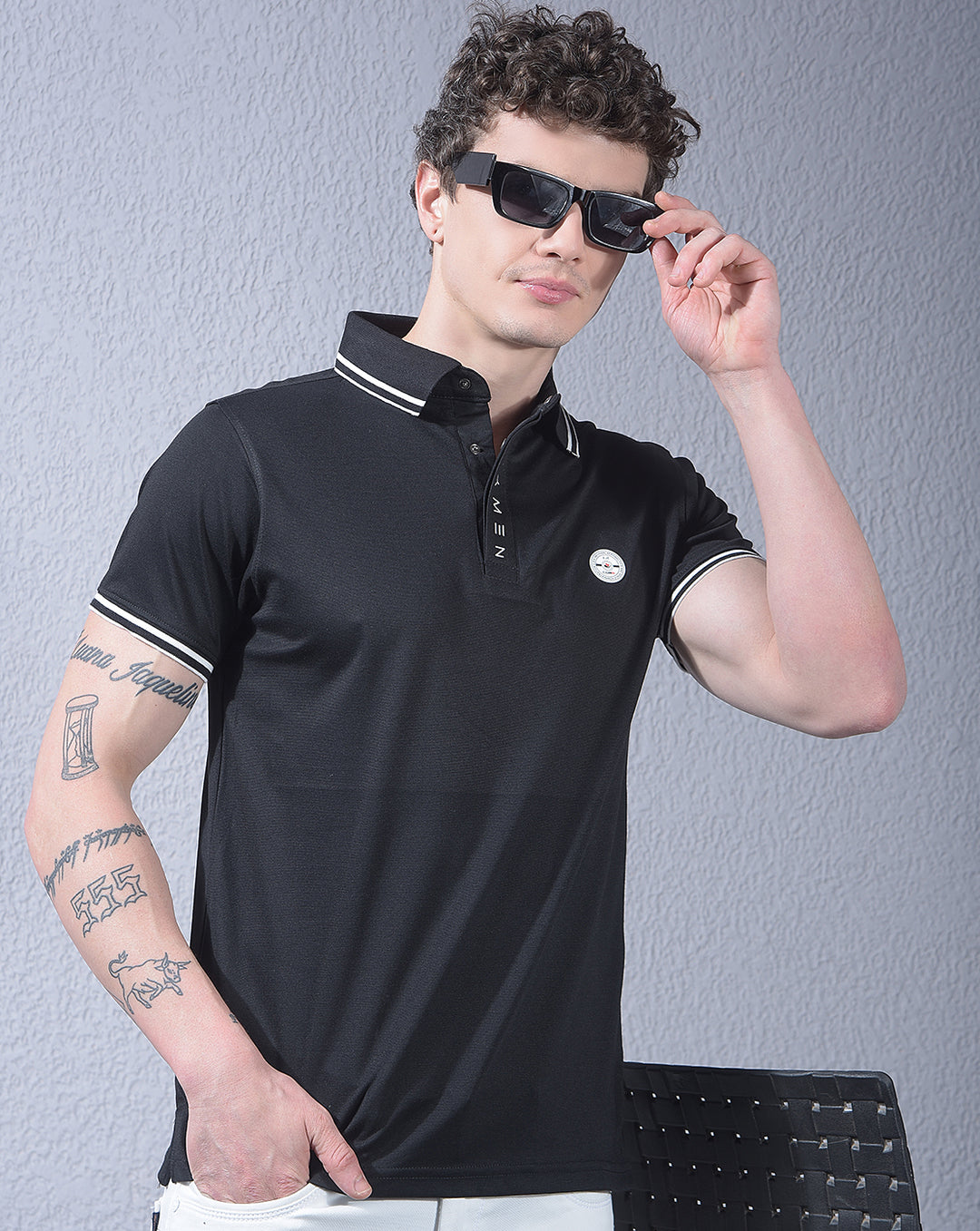 cobb black solid polo neck t-shirt