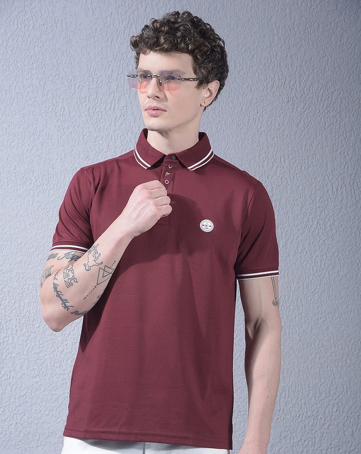 cobb mehroon solid polo neck t-shirt