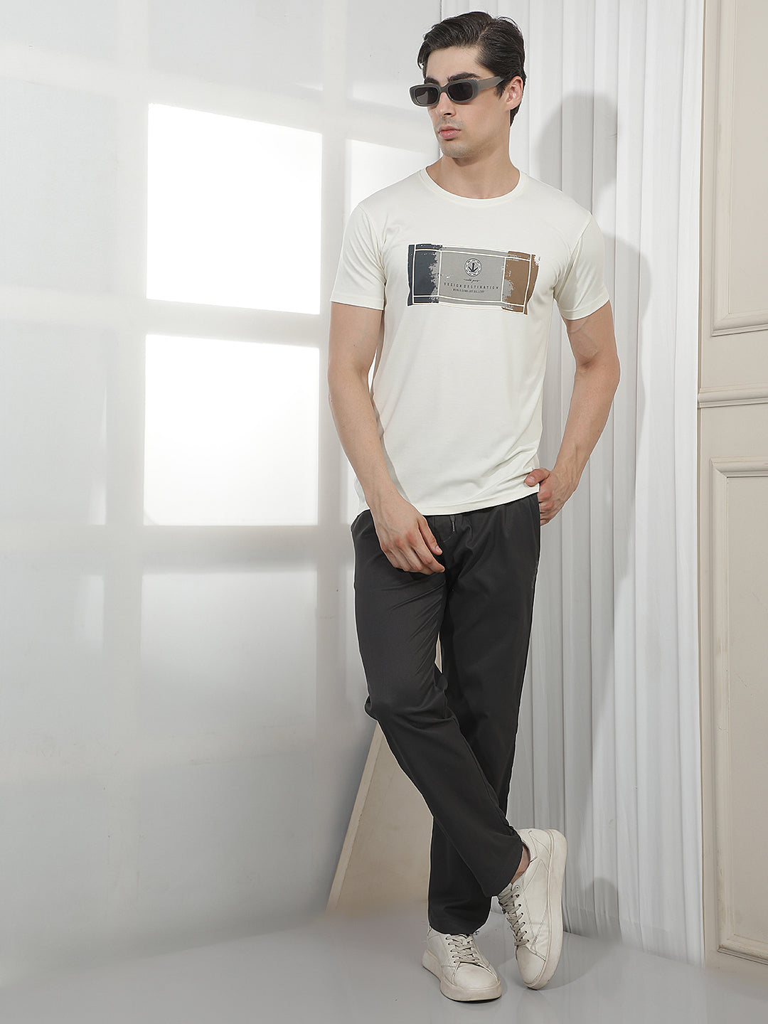 CREAM PRINTED ROUND TEES