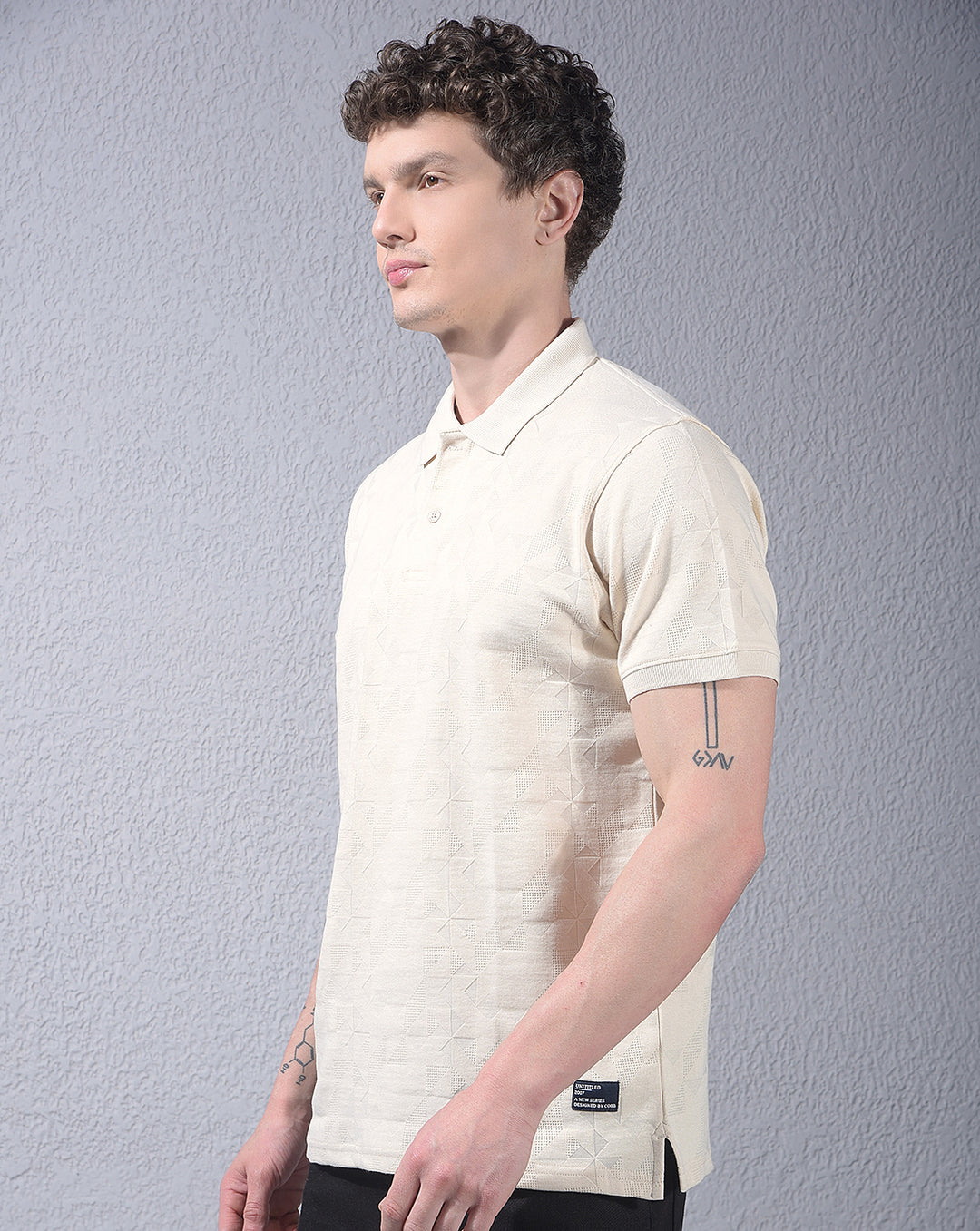 cobb cream solid polo neck t-shirt