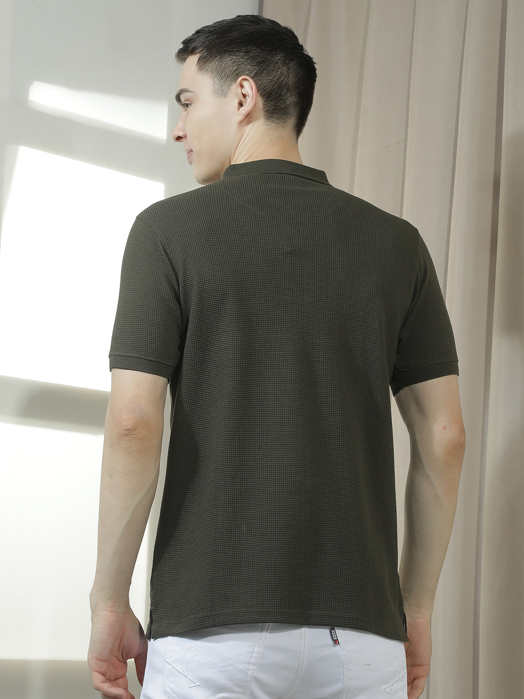 cobb olive solid polo neck t-shirt