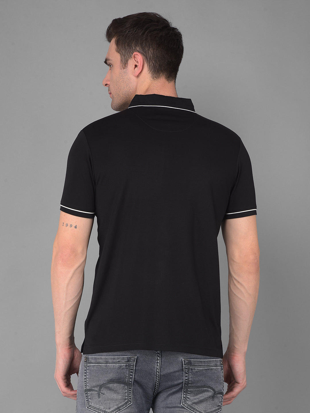 cobb solid zet black polo neck t-shirt