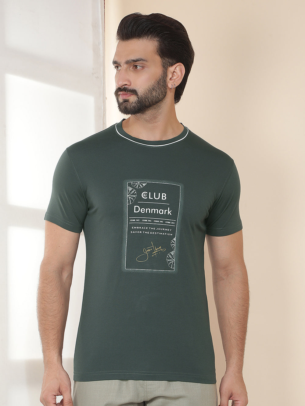 cobb bottle green printed round neck t-shirt