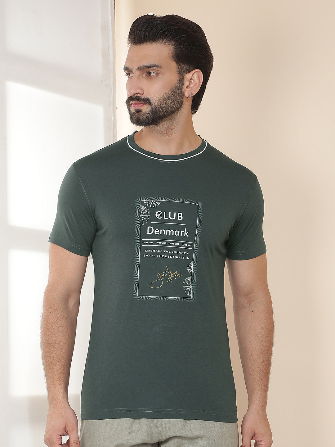 cobb bottle green printed round neck t-shirt