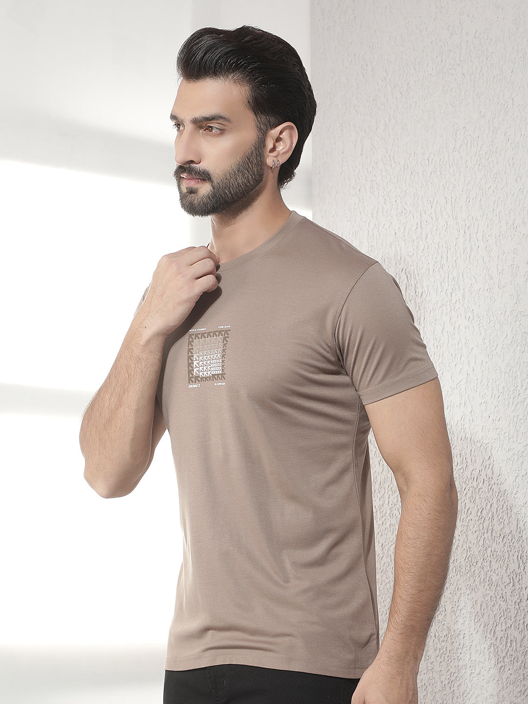 cobb brown printed round neck t-shirt