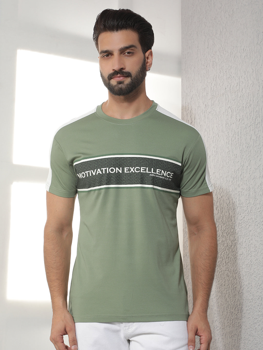 cobb pista green printed round neck t-shirt