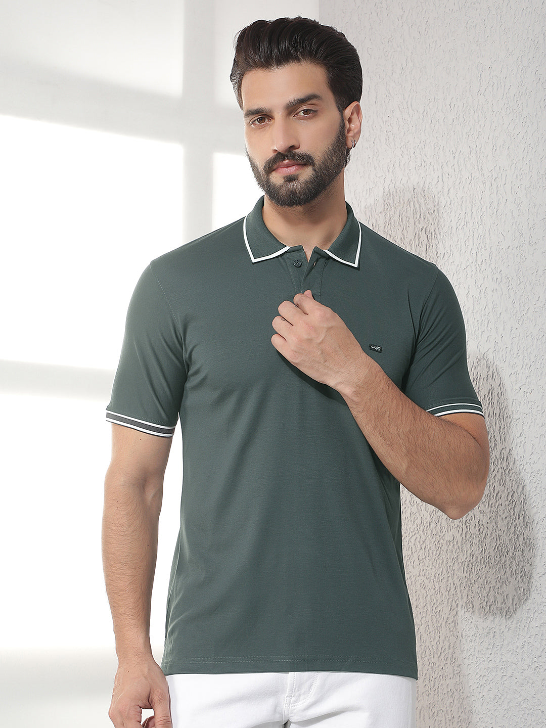 cobb peacock solid polo neck t-shirt