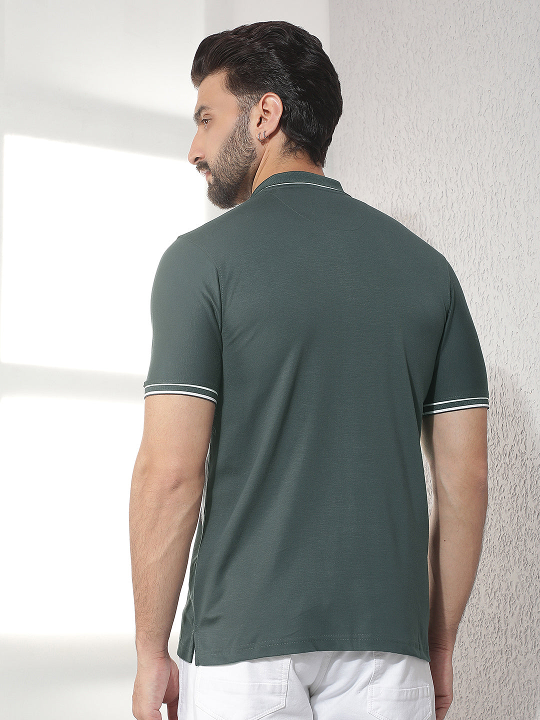 cobb peacock solid polo neck t-shirt