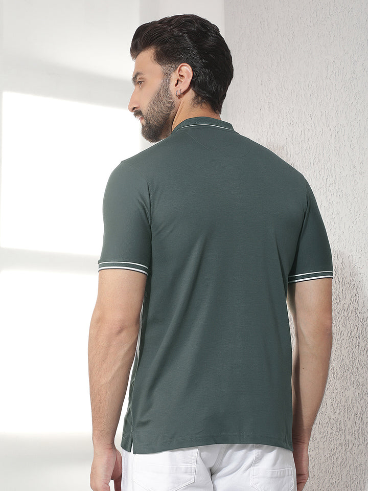 cobb peacock solid polo neck t-shirt