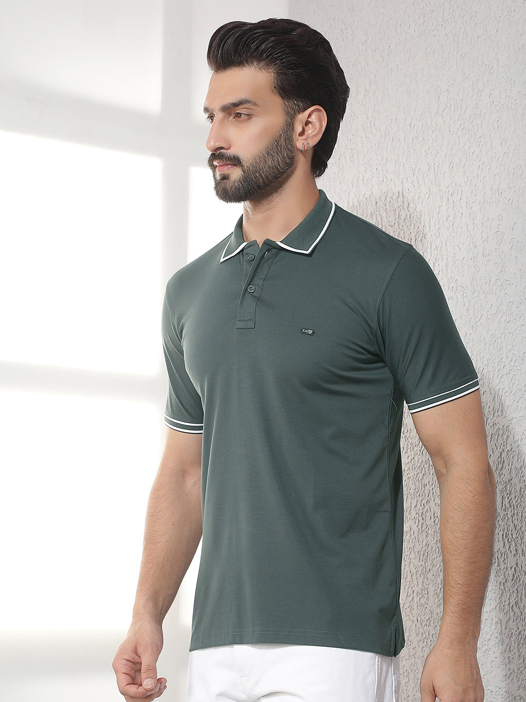 cobb peacock solid polo neck t-shirt
