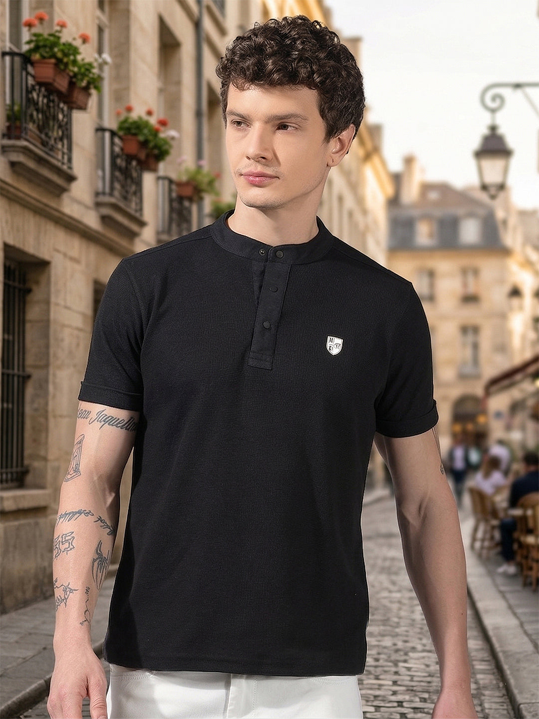 cobb black striped round neck t-shirt