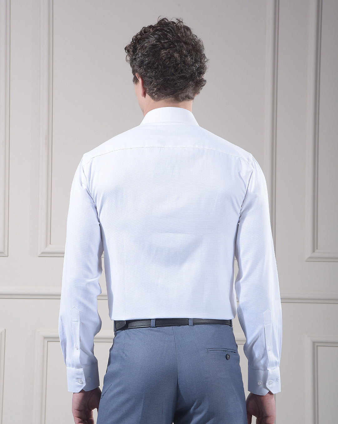 cobb white solid smart-fit formal shirt