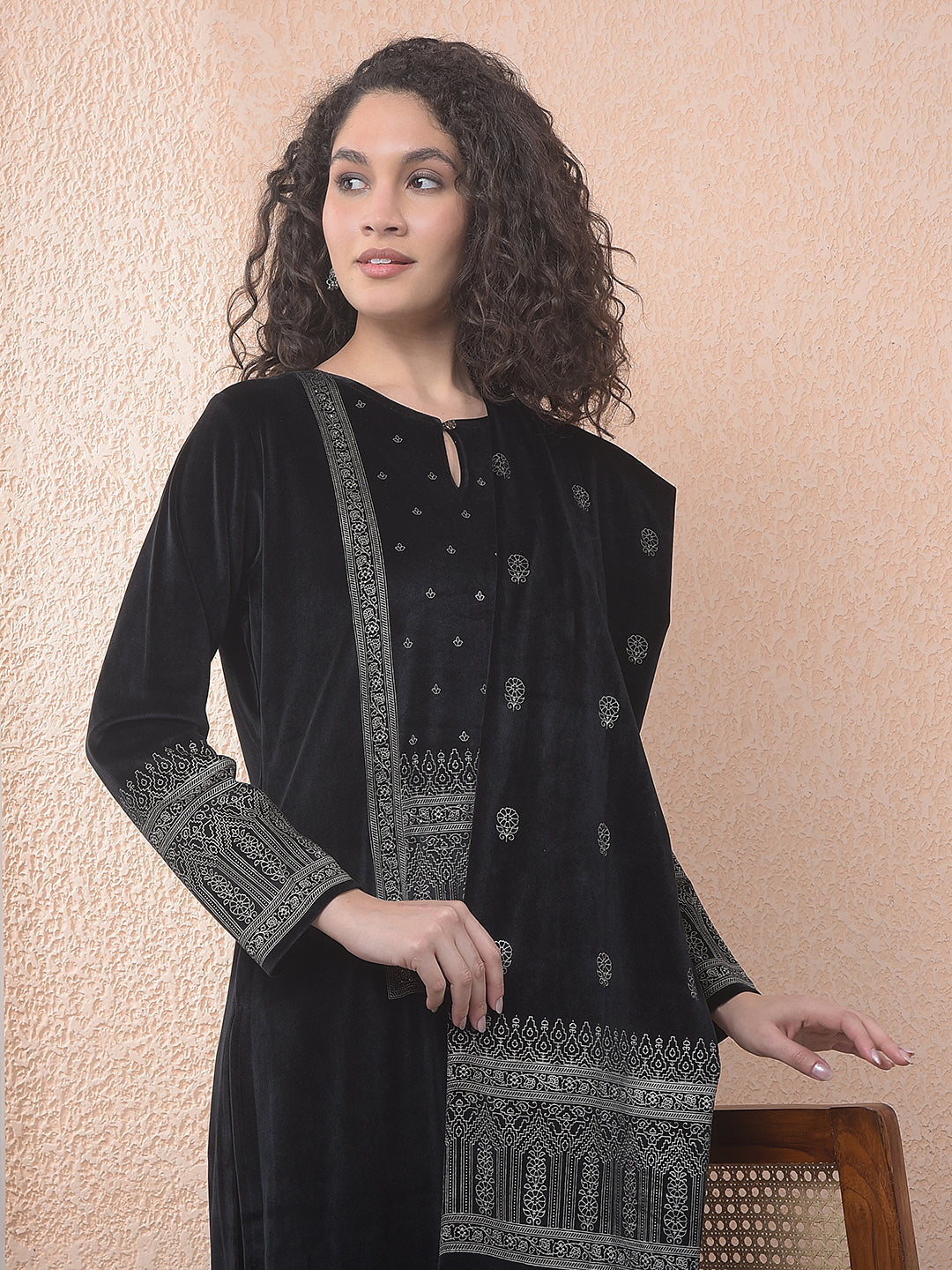 miss forever black printed winter kurti plazo with stole