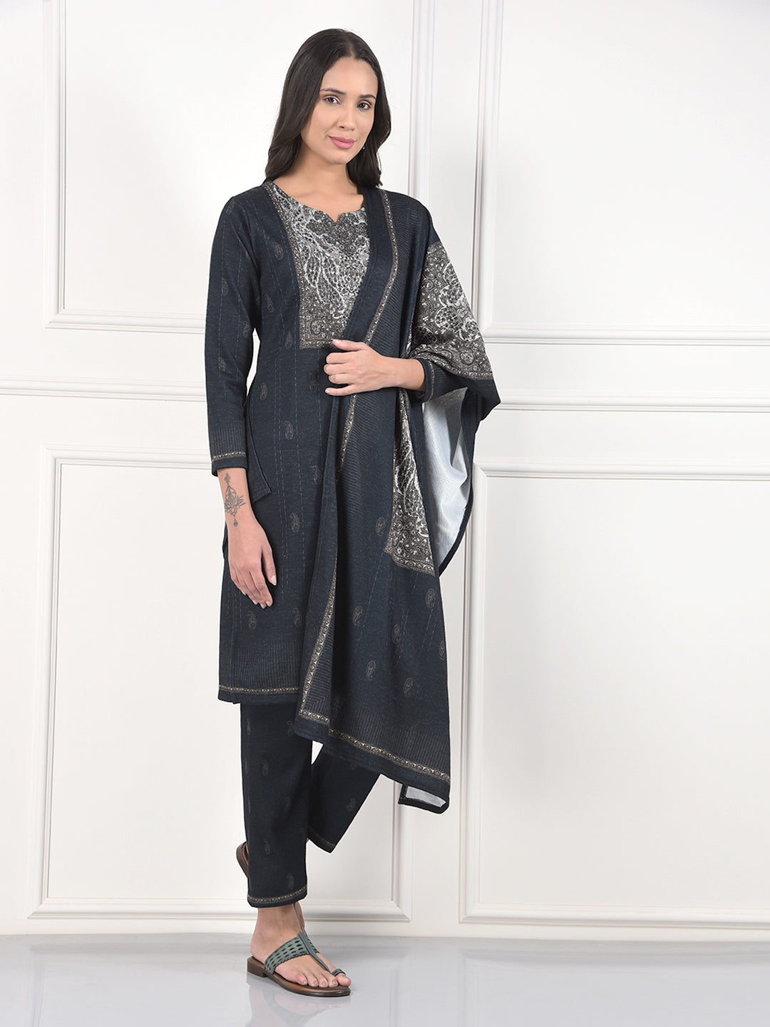 MISS FOREVER DARK GREY PRINTED WINTER KURTI PLAZO WITH STOLE