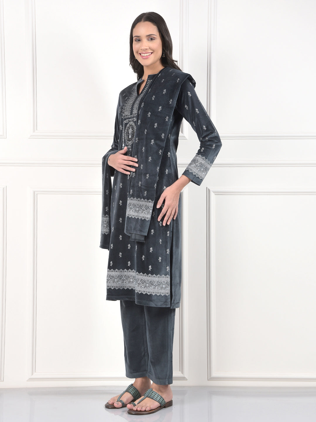 MISS FOREVER DARK GREY PRINTED WINTER KURTI PLAZO WITH STOLE