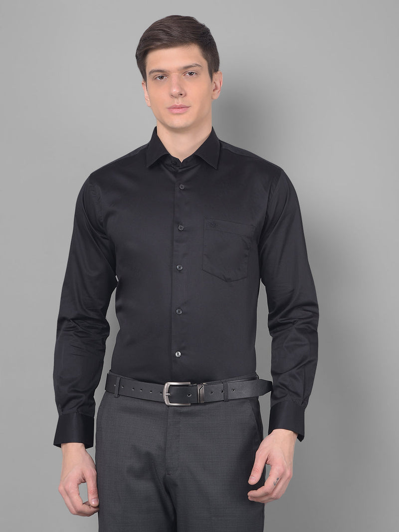 COBB SOLID BLACK SMART FIT FORMAL SHIRT