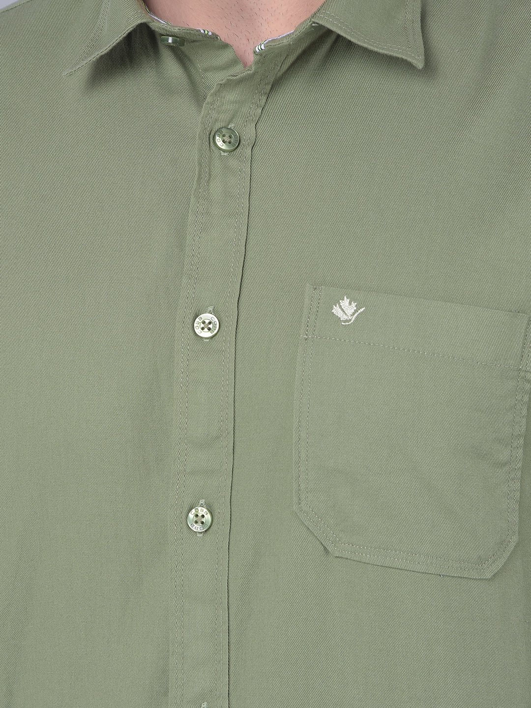 Cobb Green Solid Stretch Fit Casual Shirt