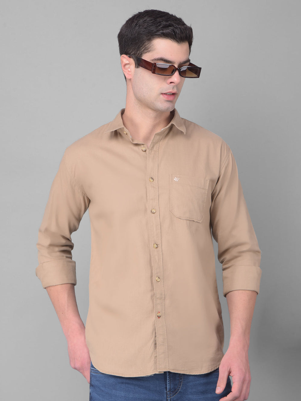 cobb solid ecru slim fit casual shirt