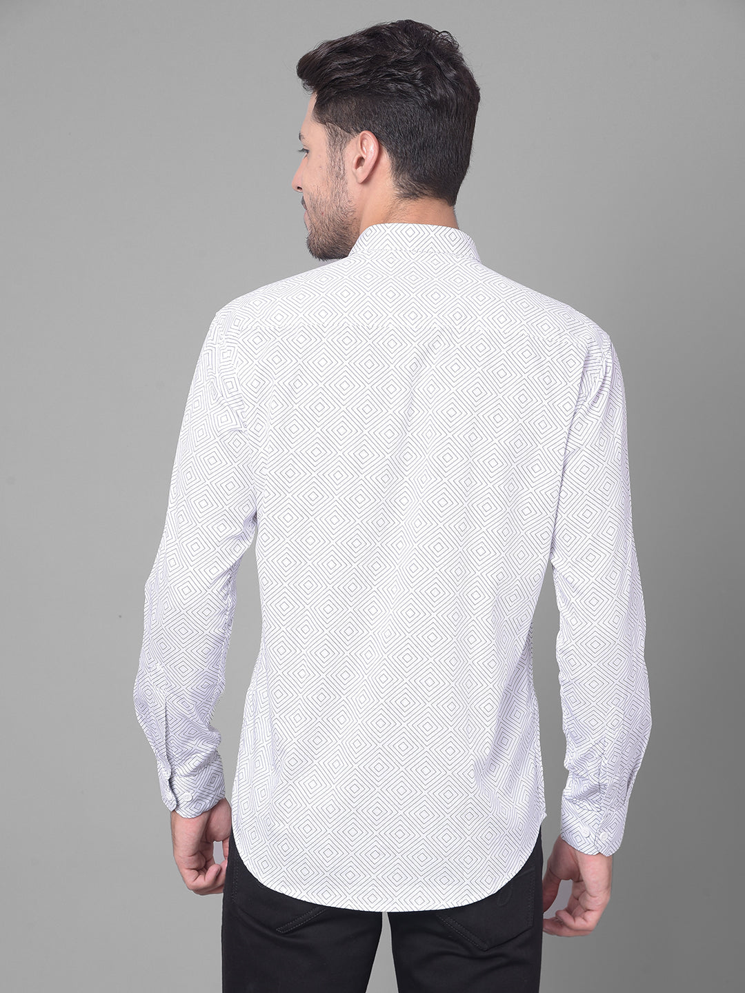 Cobb White Printed Slim Fit Casual Shirt
