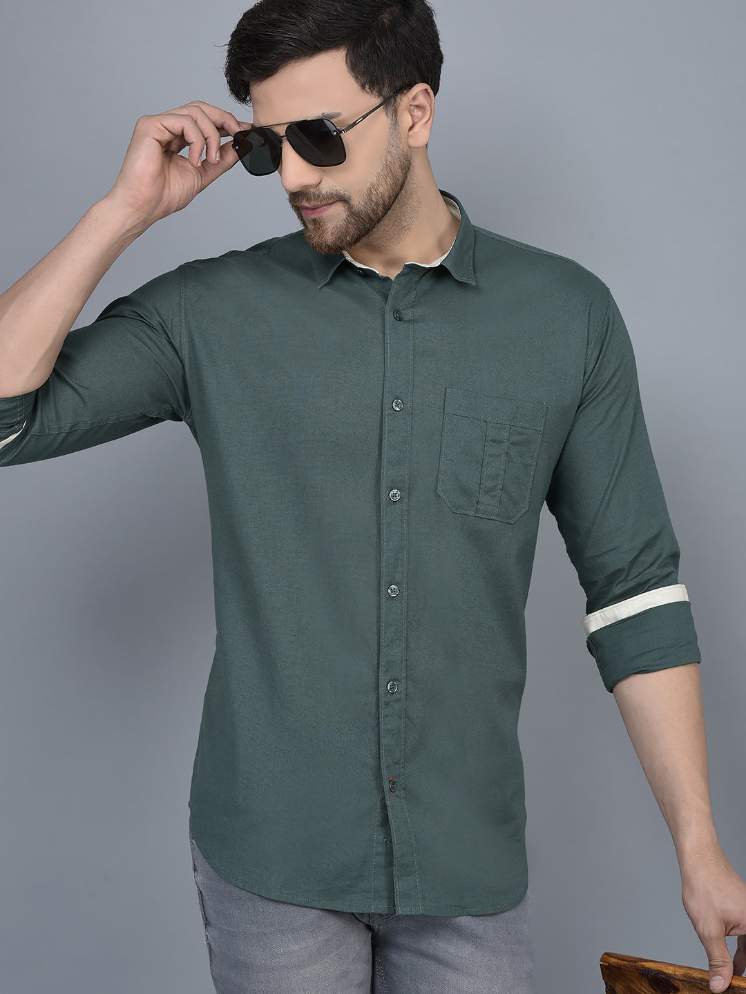 Cobb Green Solid Slim Fit Casual Shirt Green
