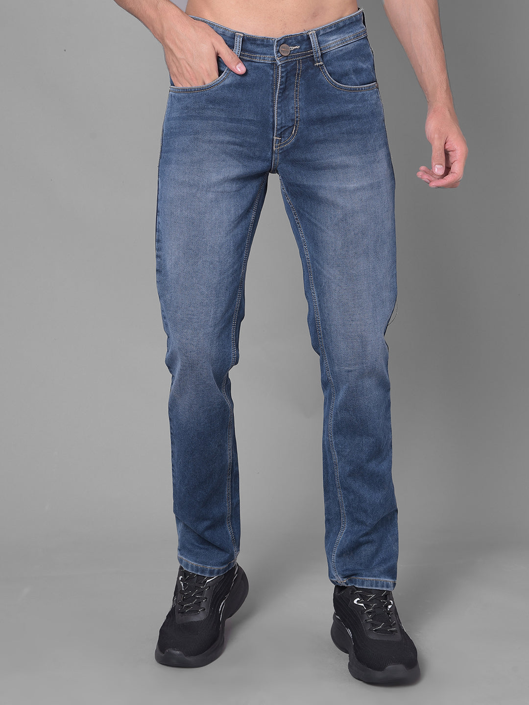 Buy Men Dark Blue Solid Slim Jeans Online in India
