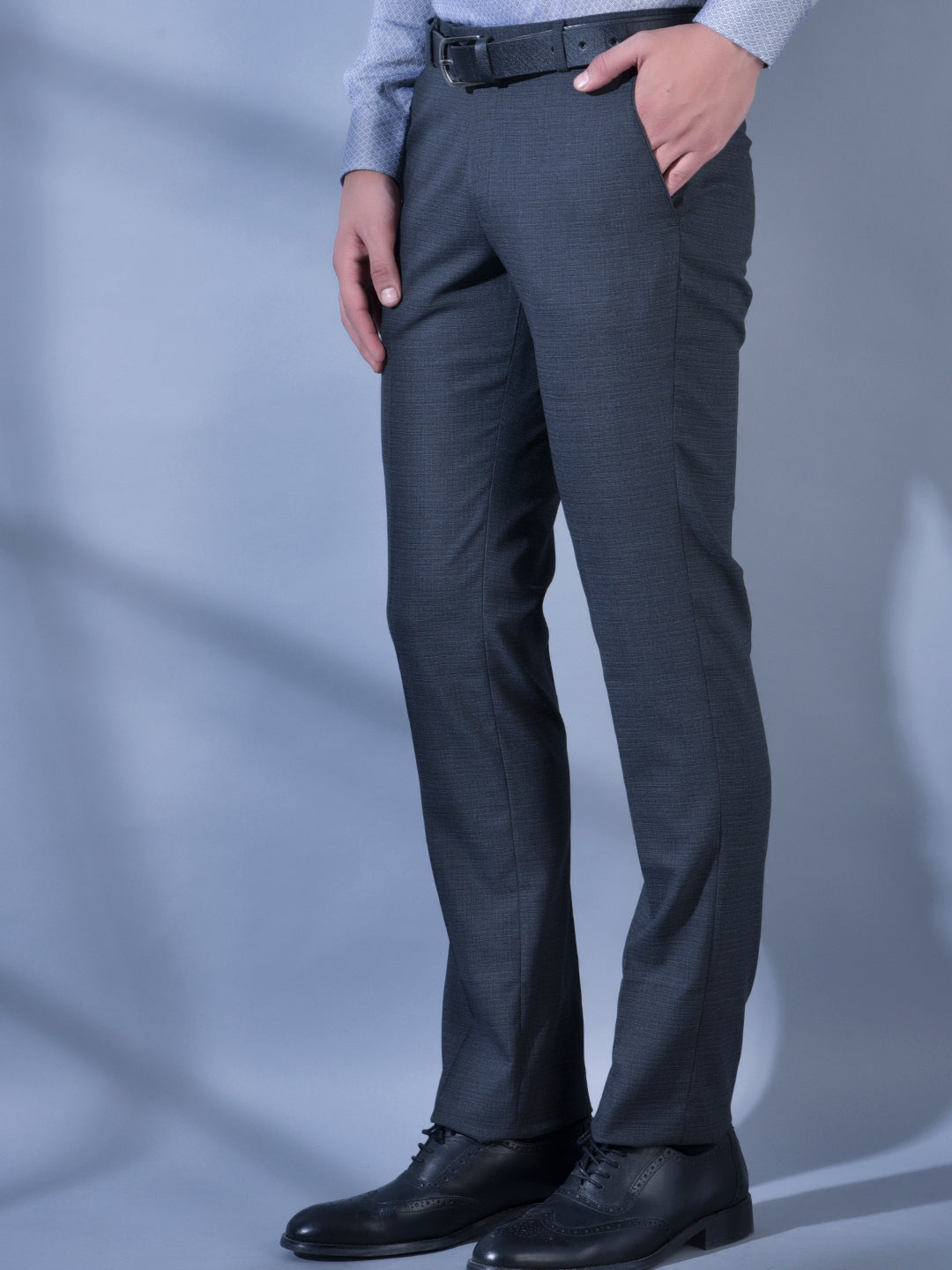 Buy Men Grey slim-fit formal trousers online at NNNOW.com