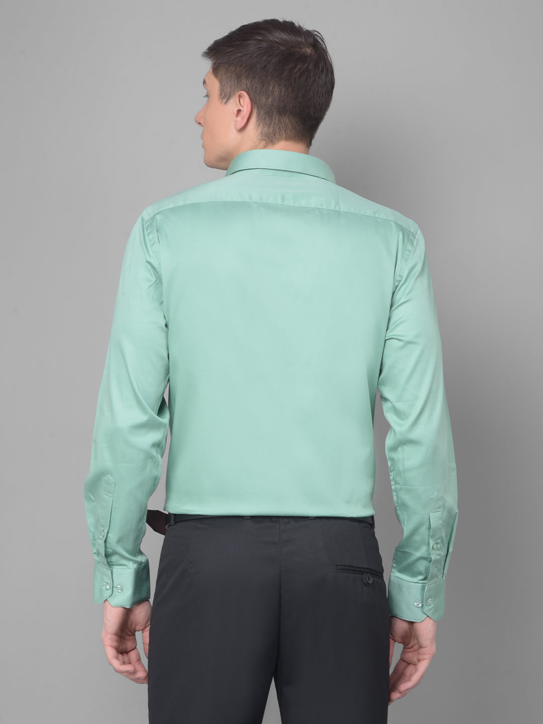 cobb green solid slim fit formal shirt