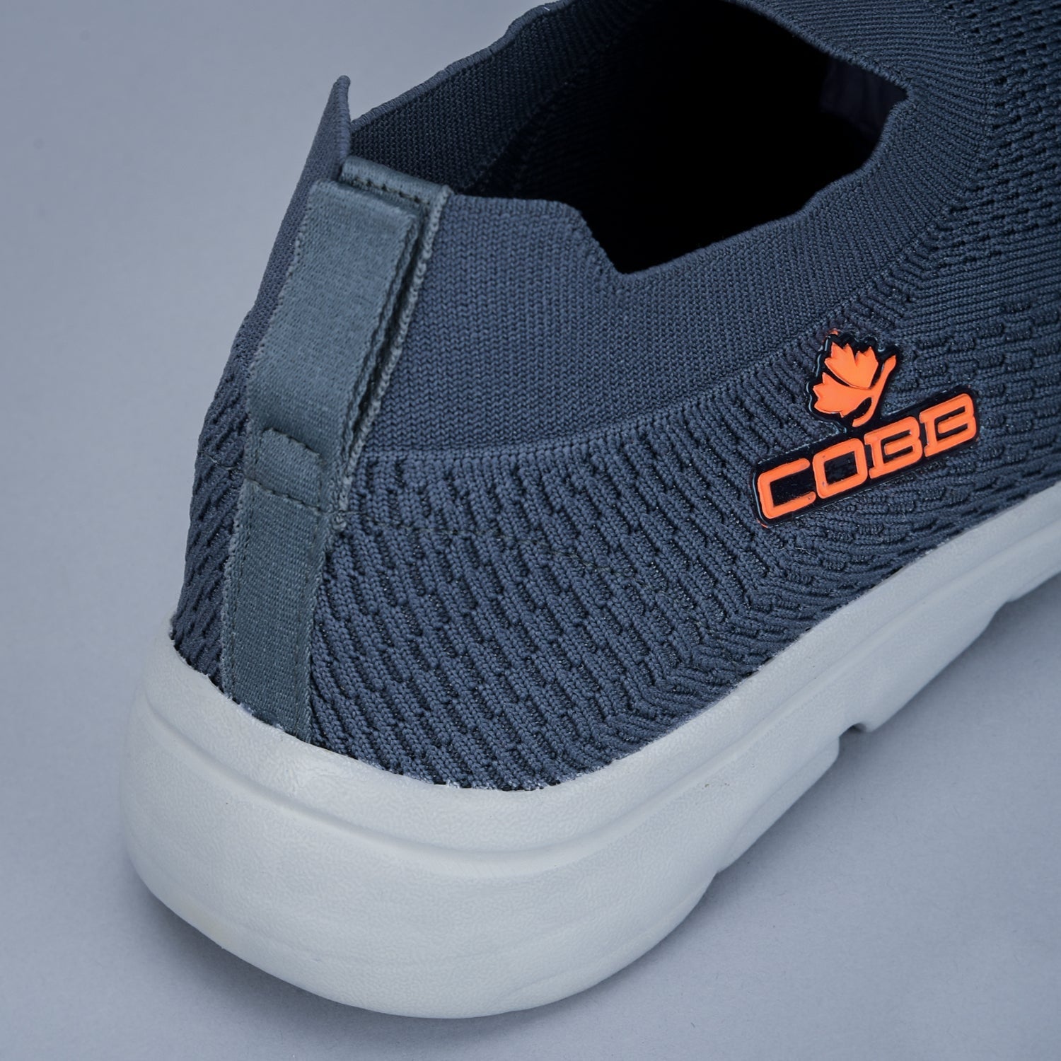 Cobb Mens Dark Grey Running Shoes