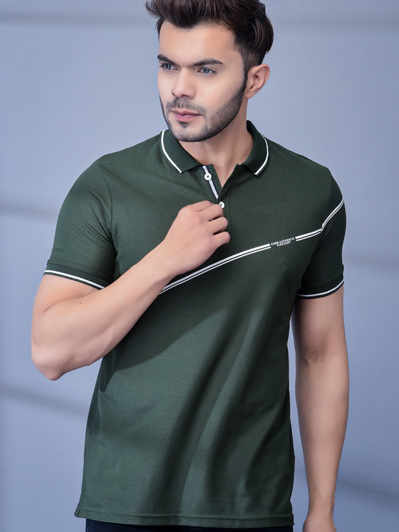 Cobb Olive Solid Polo Neck T-Shirt Green