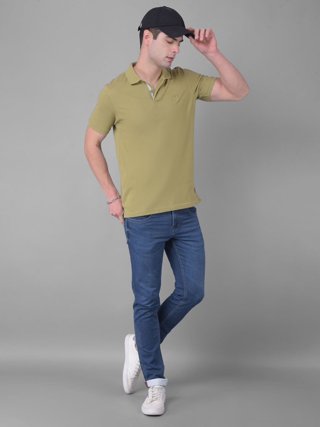 cobb solid light olive polo neck t-shirt