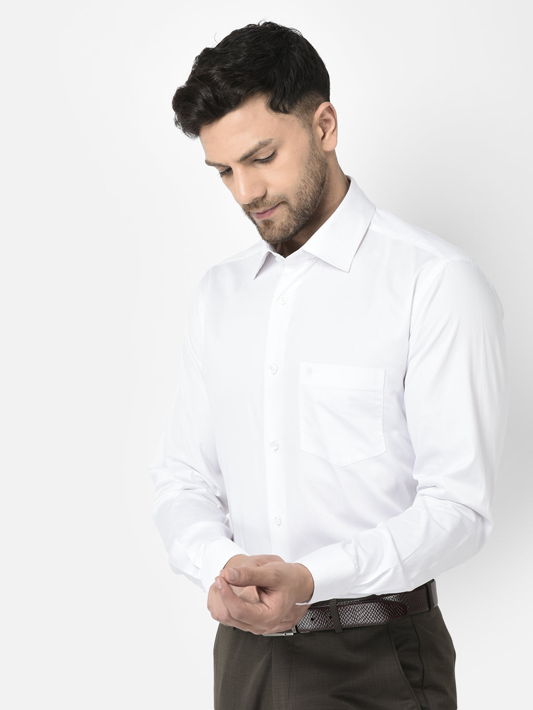 Cobb White Solid Slim Fit Formal Shirt